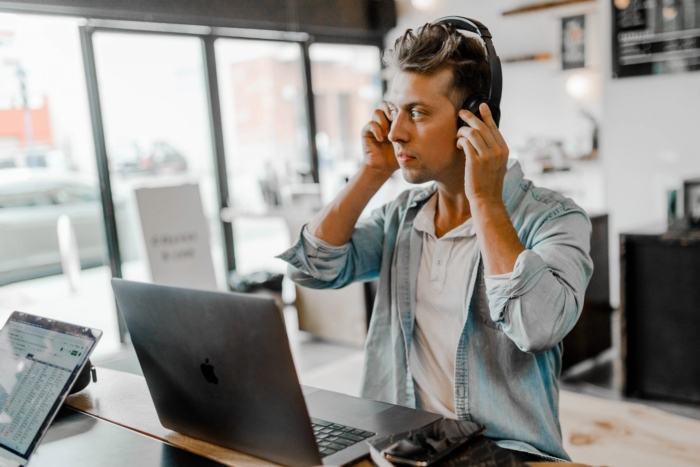 9 best practices for producing engaging webinars