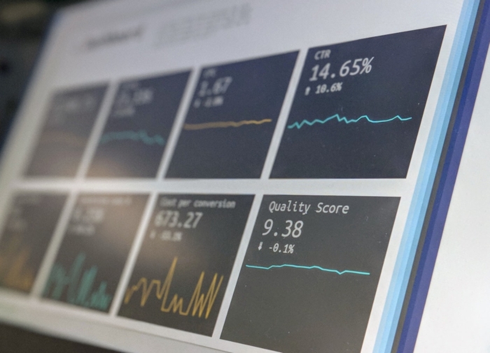What is a dashboard report?