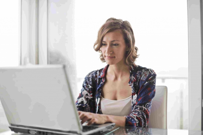 How to collect customer feedback using social media