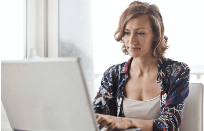 Que choisir pour créer vos sondages : Microsoft Forms ou SurveyMonkey ?