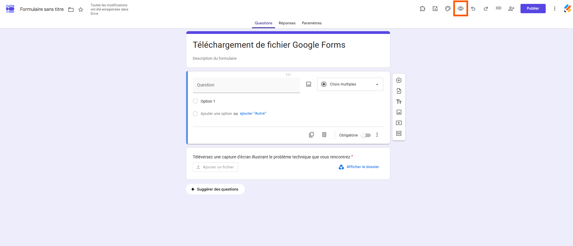 Capture d'écran de l'interface Google Forms avec un formulaire, une Importer un fichier, une flèche vers l'icône d'aperçu