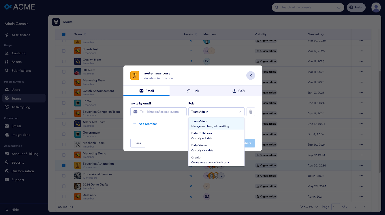Selecting the Team Admin role on the Invite members tab on Admin Console