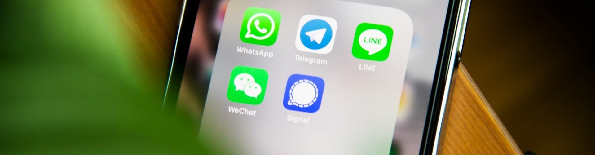 Wie erstellt man eine Umfrage in WhatsApp?