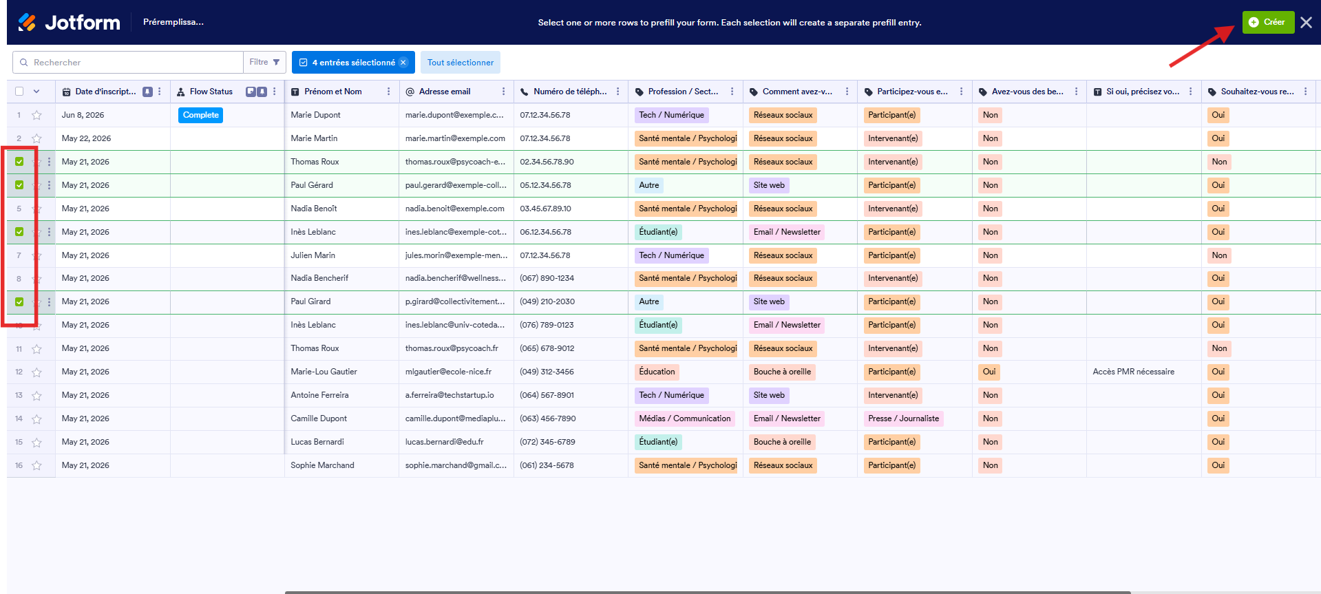 Capture d'écran de la page du tableau de soumissions Jotform avec des soumissions sélectionnées et une flèche pointant vers le bouton Créer