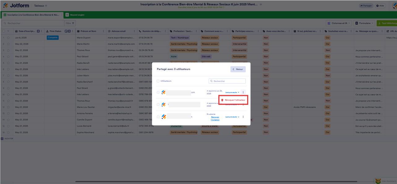 Capture d'écran de la fenêtre modale Partagé avec x utilisateurs avec un encadré autour de l'option Révoquer l'utilisateur
