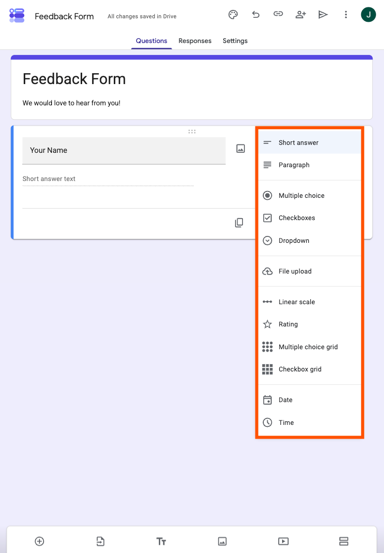 Interface do Formulários Google no iPad, destacando os elementos do formulário e opções de tipos de perguntas