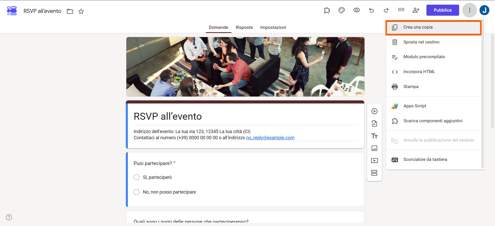 Screenshot di un modulo Google che evidenzia l'opzione Crea una copia