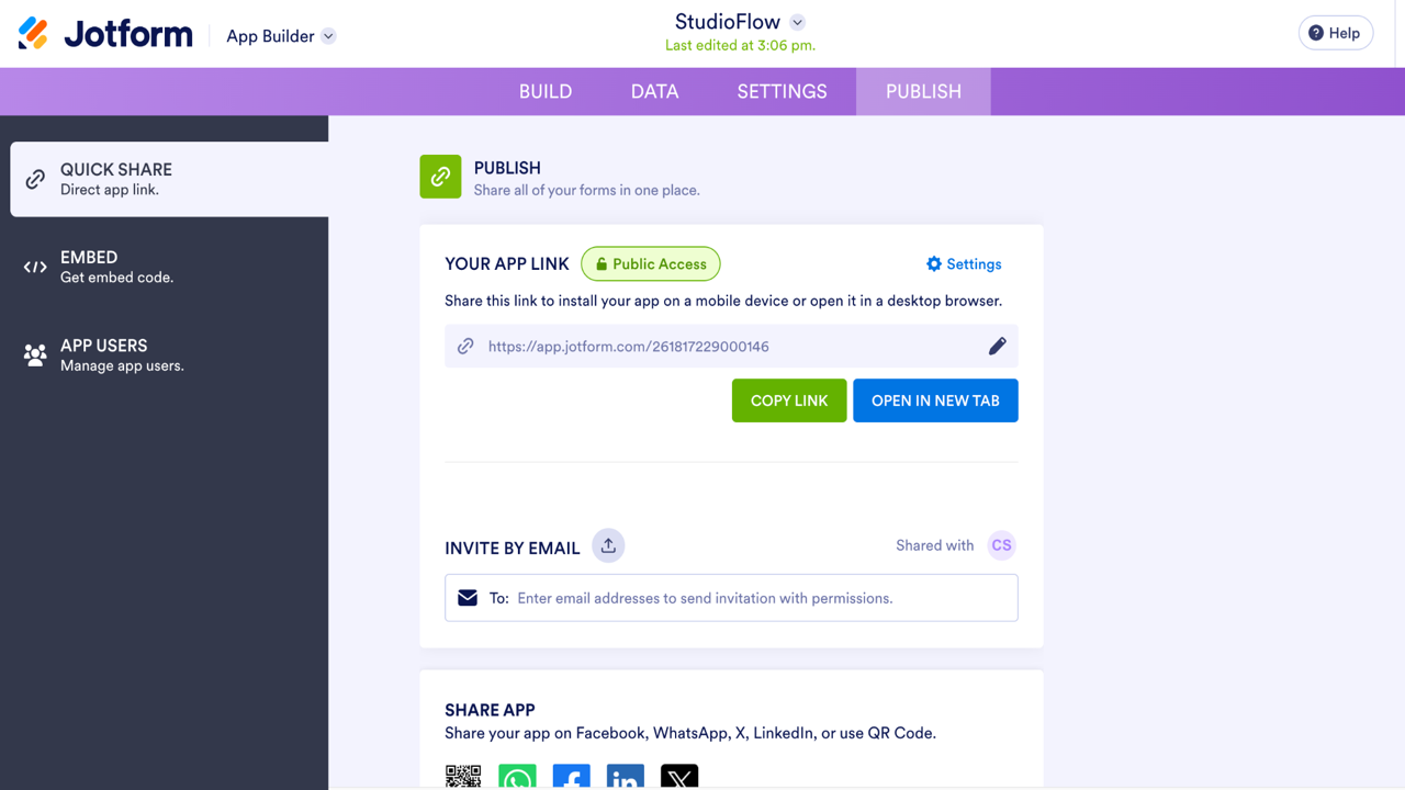 Jotform App Builder Publish page showing the app's public access link and sharing options for installation and distribution