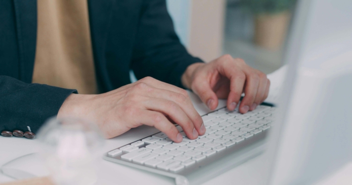 What is chatbot marketing? A complete guide