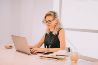 Generative AI vs LLM: What's the difference?