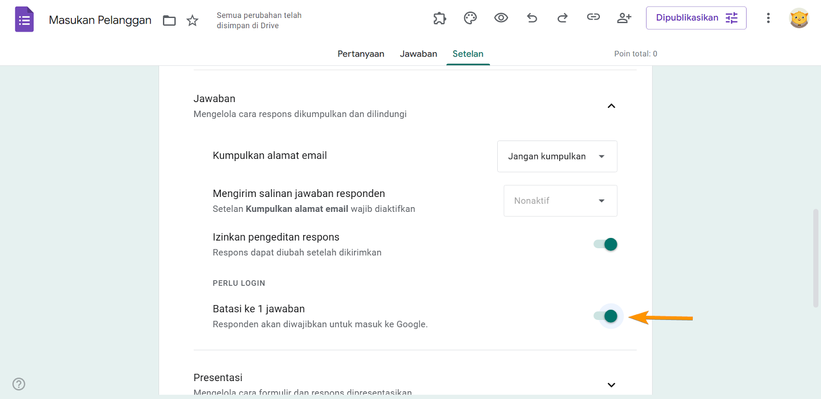 Mengaktifkan/Menonaktifkan Batasi hingga 1 tombol respons di Google Forms