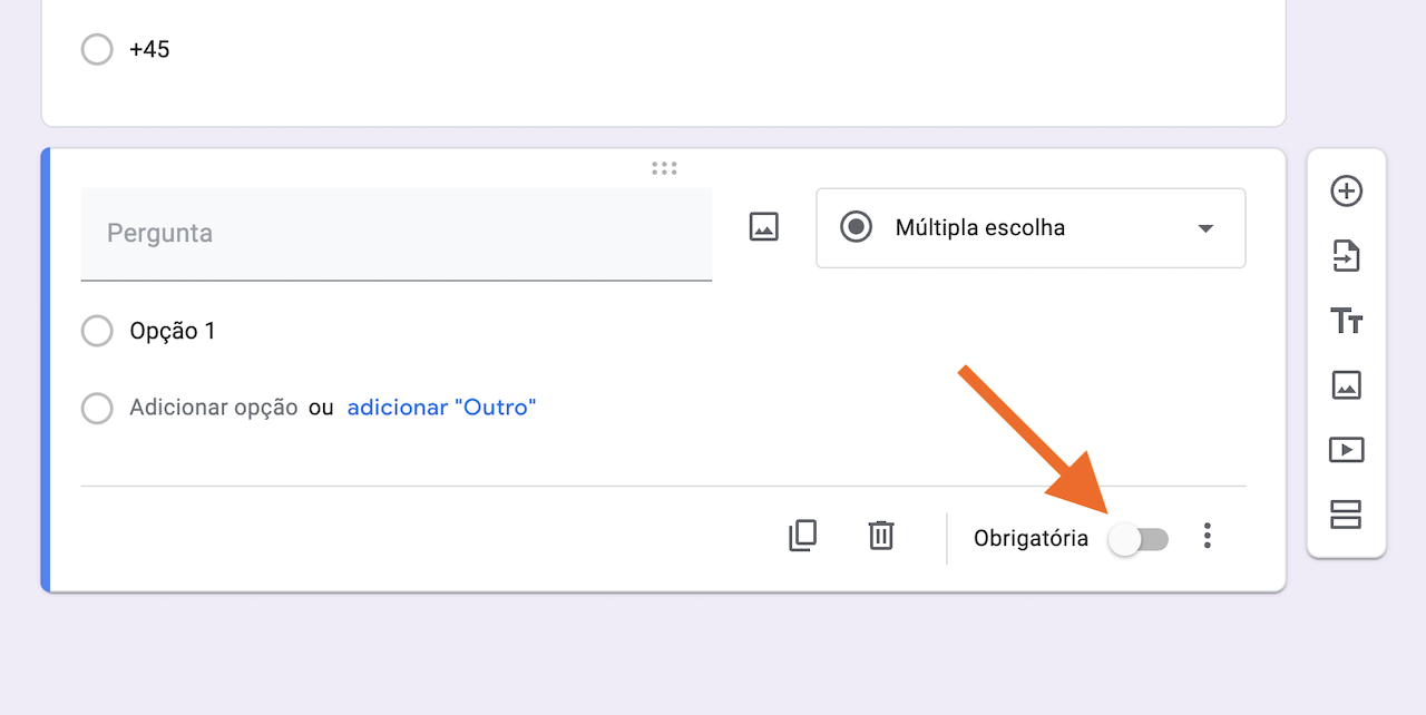 Ferramenta de pesquisa online com um editor de perguntas destacando a opção para tornar uma pergunta obrigatória