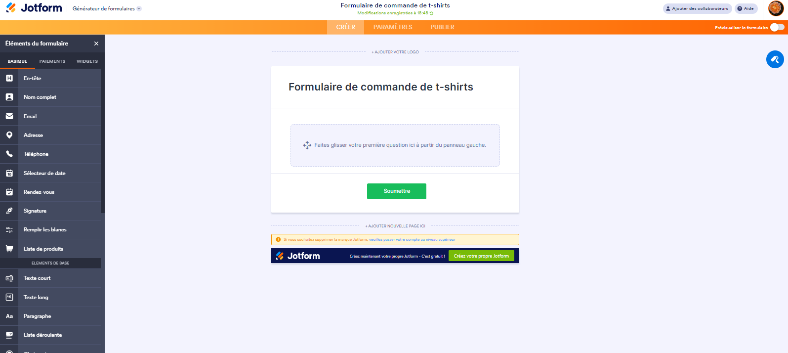 Affichage du volet des éléments de formulaire dans le Générateur de formulaires Jotform