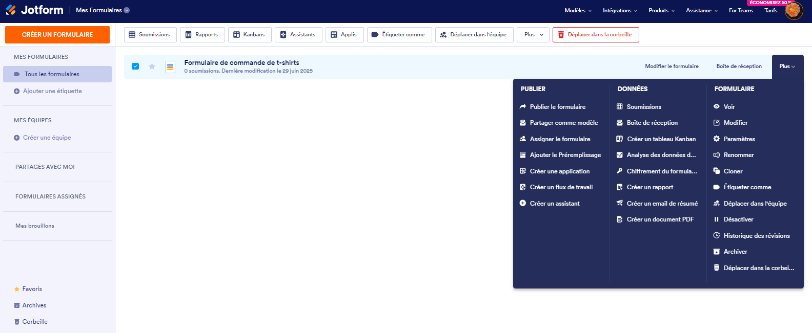Tableau de bord Mes formulaires dans le Générateur de formulaires Jotform avec le volet Plus déplié