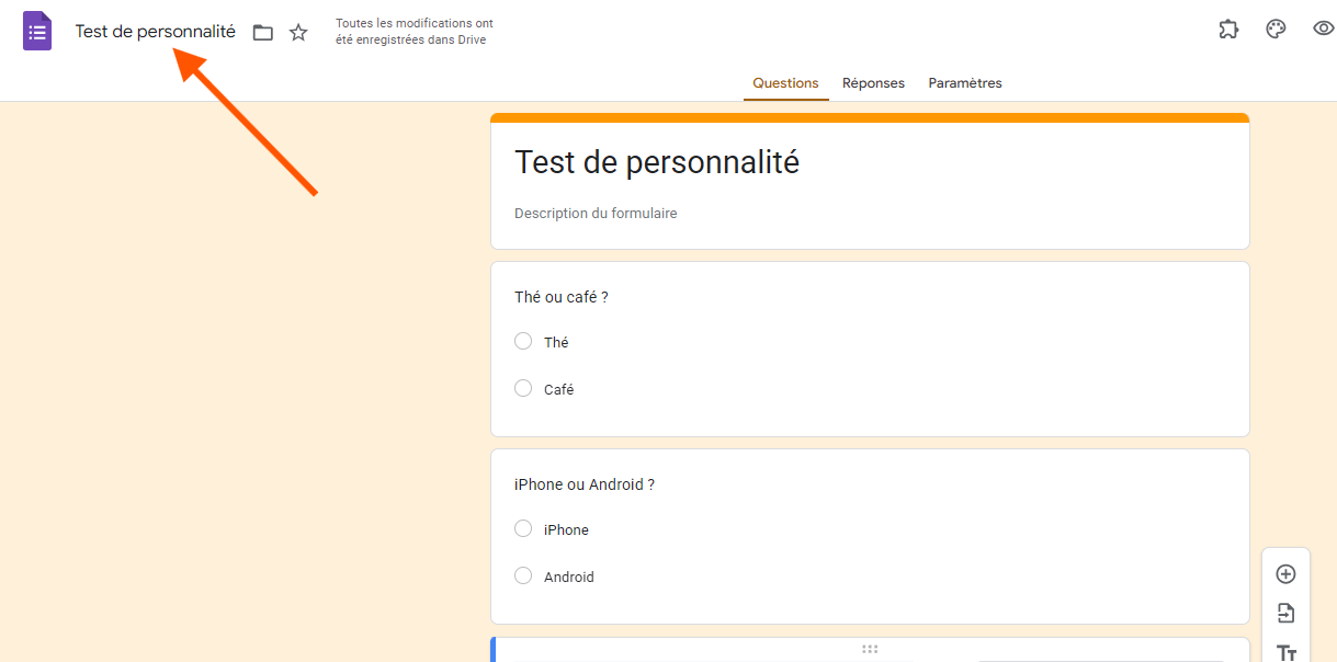 Capture d'écran d'un formulaire Test de personnalité en ligne avec des questions pour choisir entre thé ou café et iPhone ou Android