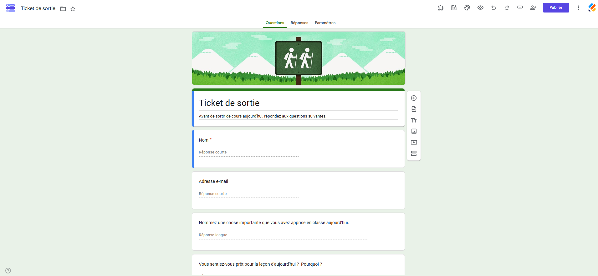 Capture d'écran du modèle de ticket de sortie dans la galerie de modèles de Google Forms