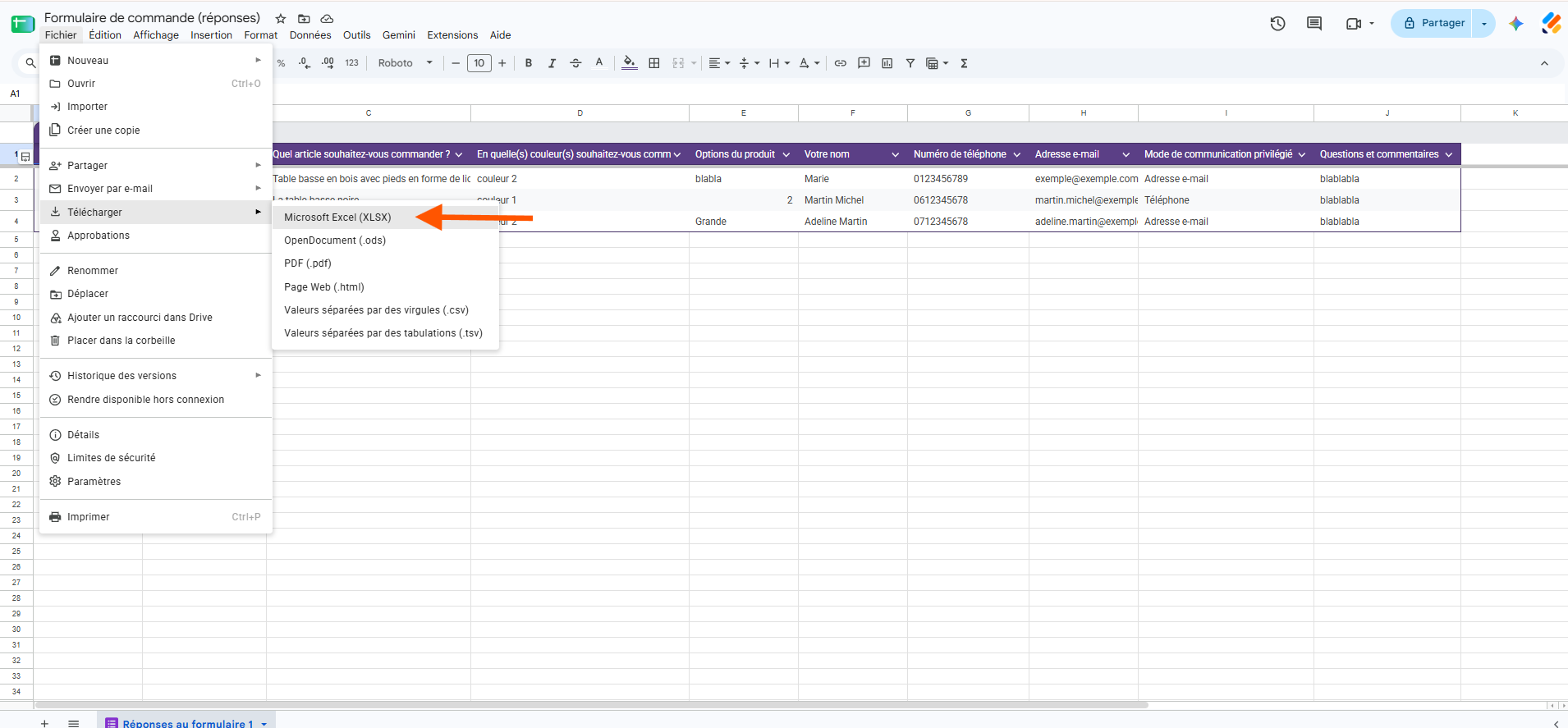Capture d'écran du tableau Google Sheets avec une flèche pointant vers Microsoft Excel dans le menu Télécharger du menu Fichier