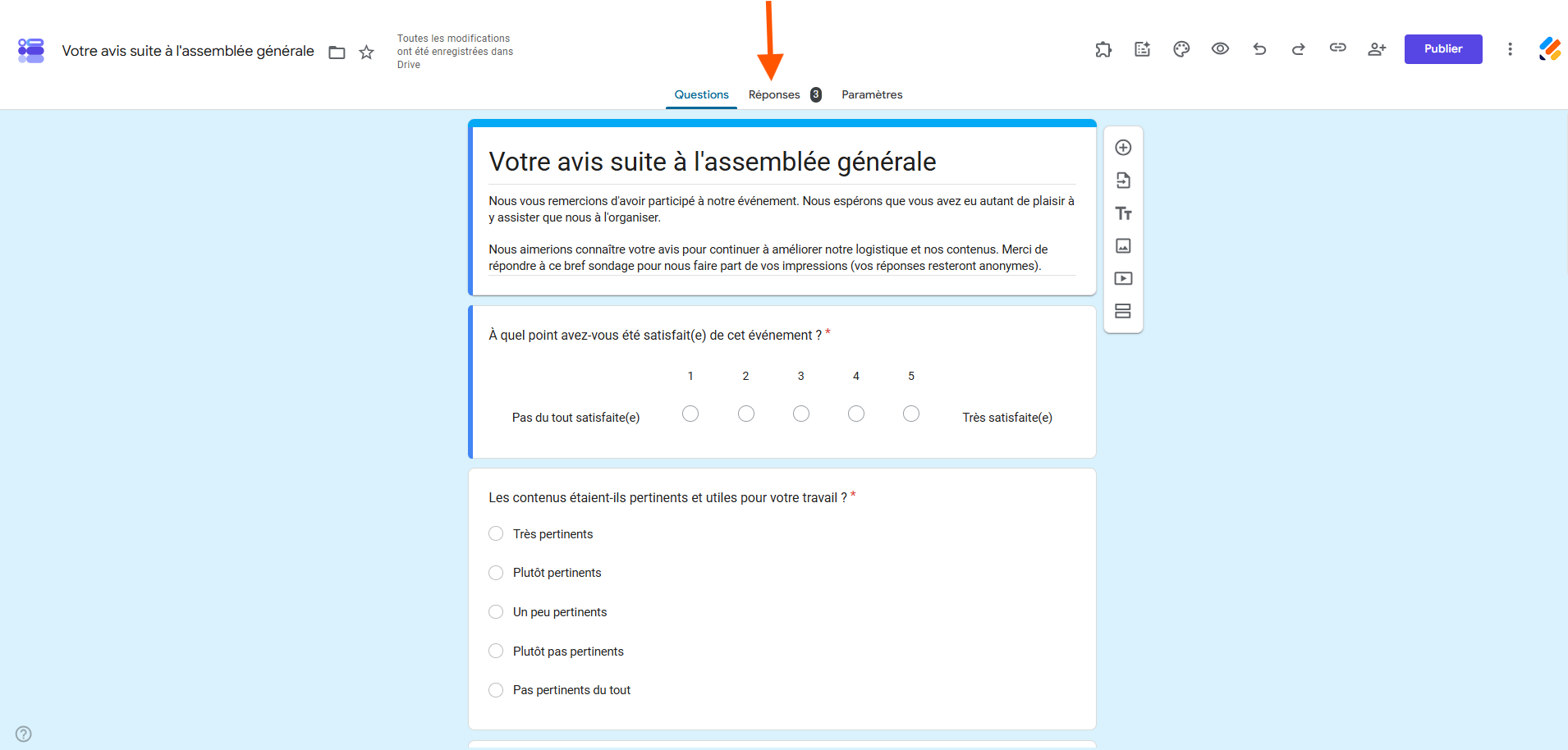 Capture d'écran d'un formulaire Google Forms avec une flèche pointant vers Réponses