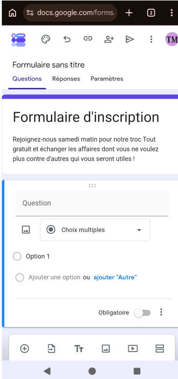 Capture d'écran d'un formulaire Google Forms sur un téléphone avec un titre et une description
