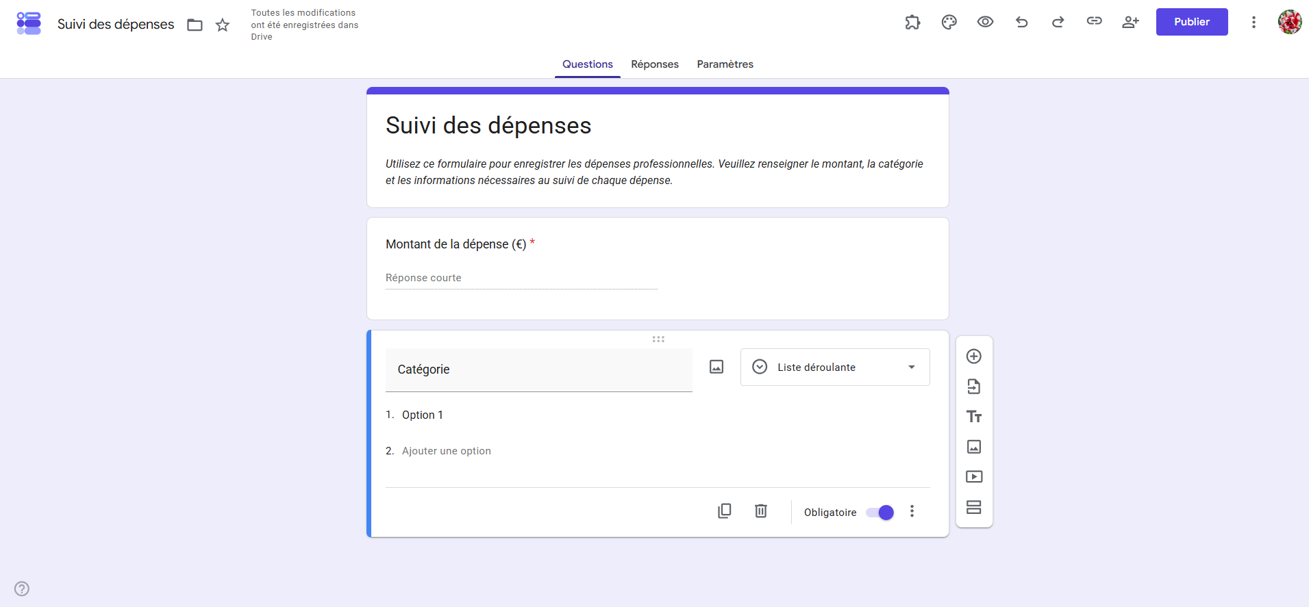 Capture d'écran du formulaire Google Forms avec la question de type Liste déroulante "Catégorie" ajoutée