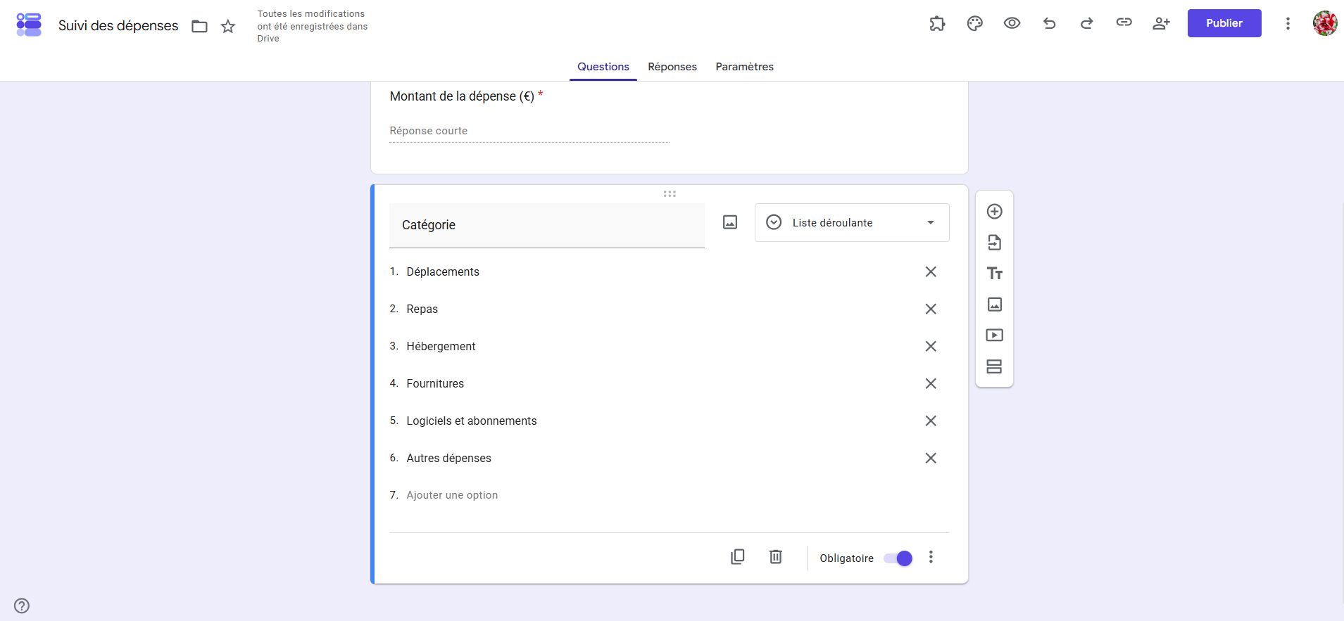 Capture d'écran du formulaire Google Forms avec la question de type Liste déroulante "Catégorie" et les différentes options