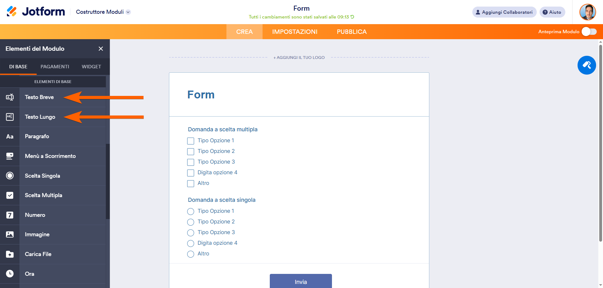 Screenshot del Costruttore Moduli di Jotform con due frecce che indicano gli elementi Testo Breve e Testo Lungo