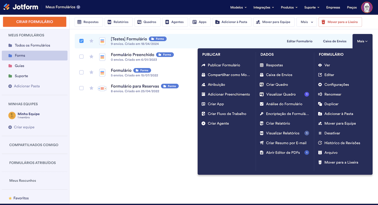 Clicando no botão Mais para visualizar o menu suspenso no Criador de Formulários Jotform