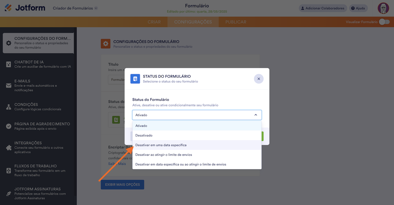 Selecionando a opção Desativar em uma data específica no menu suspenso de Status do Formulário