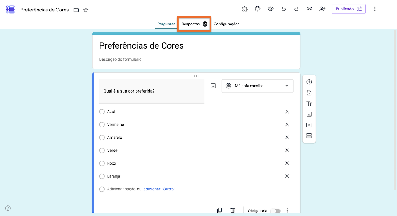 Formulários Google exibindo um formulário de preferências de cores, com uma seta destacando a aba "Respostas"
