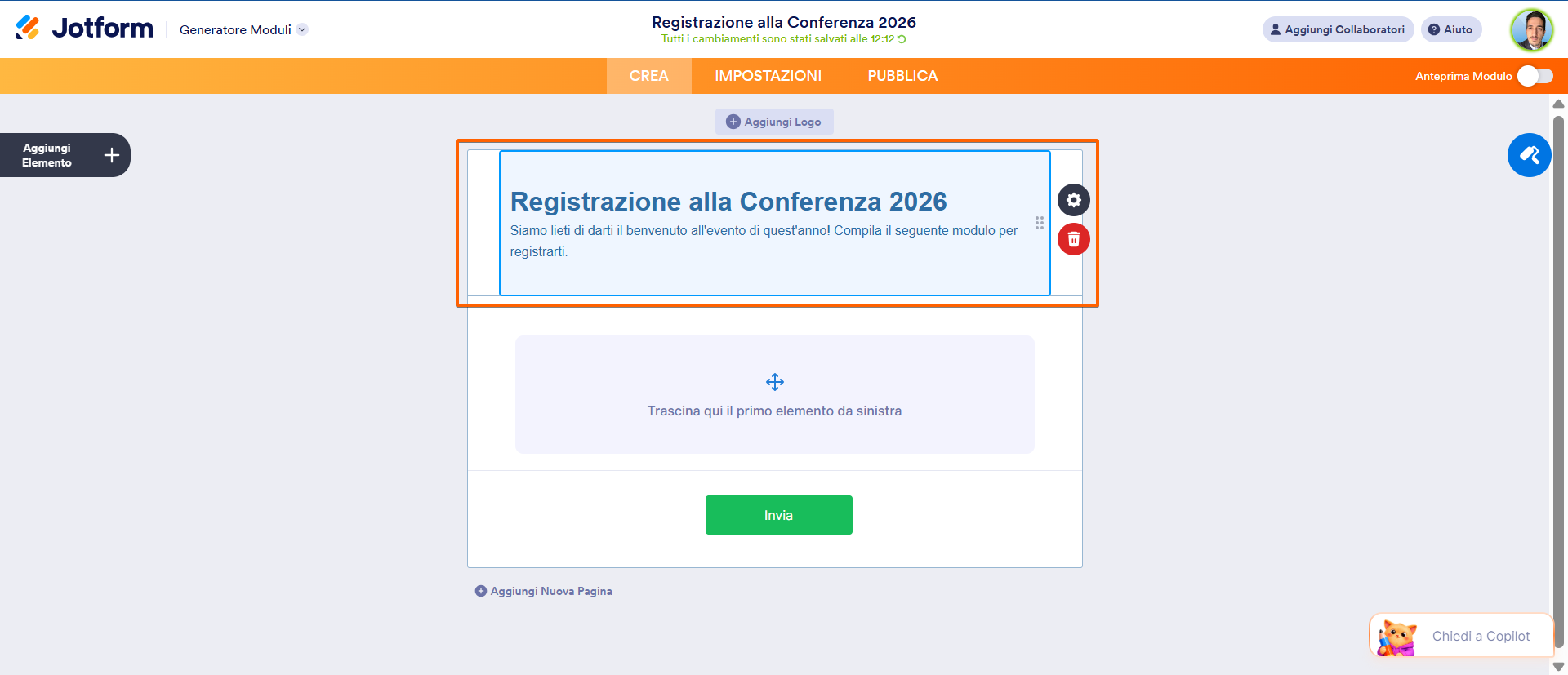 Pagina del Generatore di moduli Jotform intitolata "Registrazione conferenza alla 2026" con un invito a registrarsi e un'area vuota per le domande