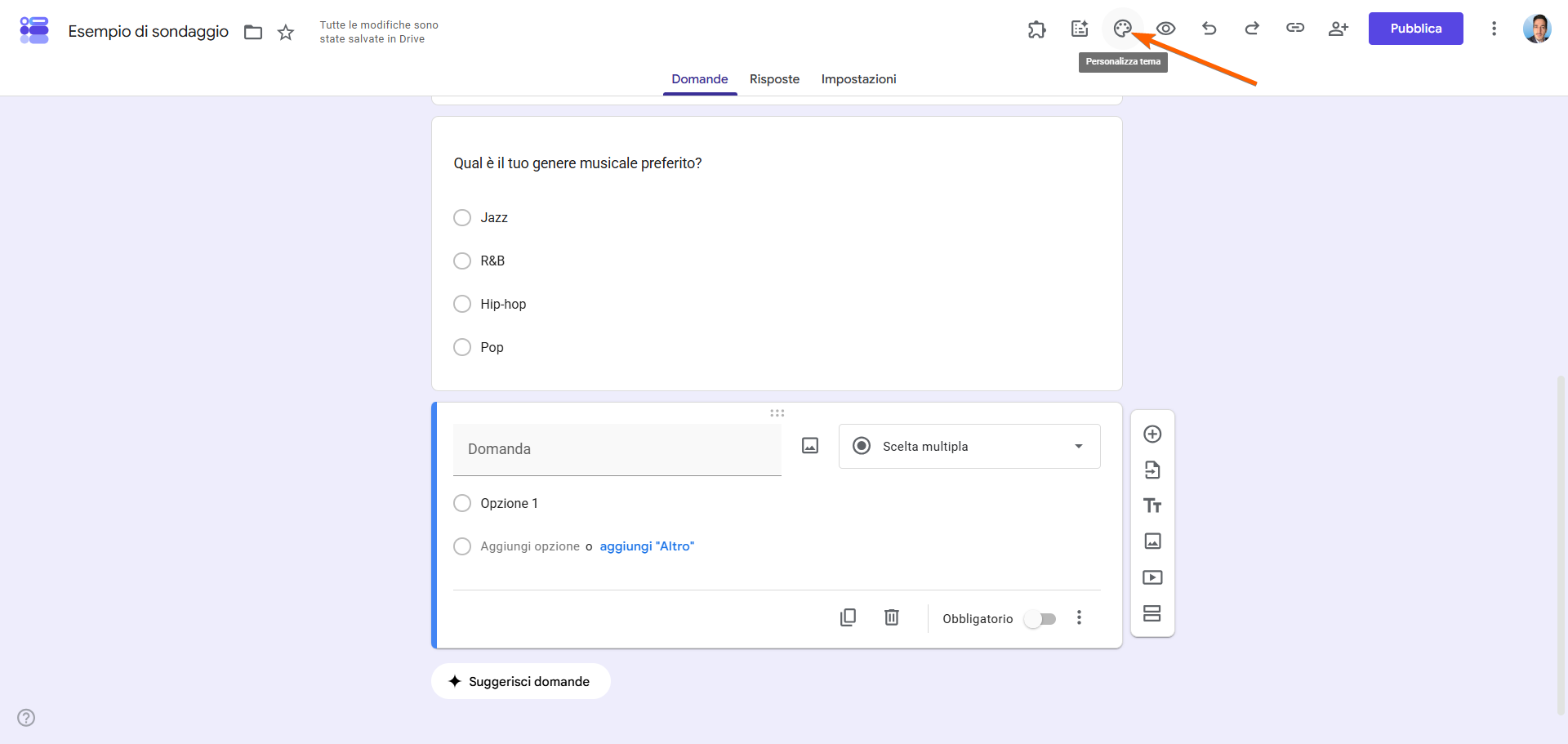 Editor moduli online che mostra domande sulla fascia di età e sul genere musicale preferito con opzioni di personalizzazione del tema