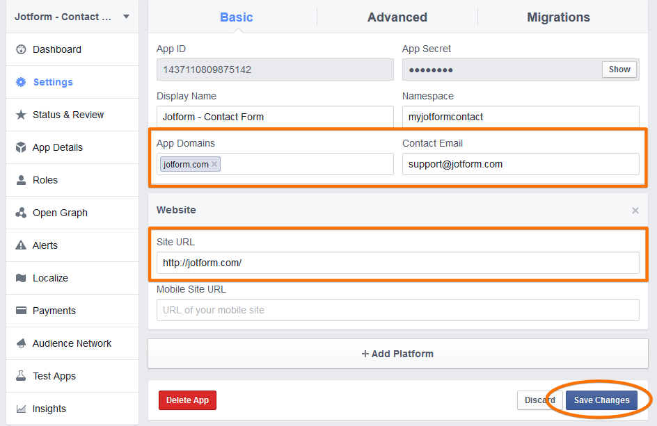 Capture d'écran des informations sur le site de l'application avec un encadré autour de Domaines de l'application et Email de contact et un autre encadré autour de URL du site