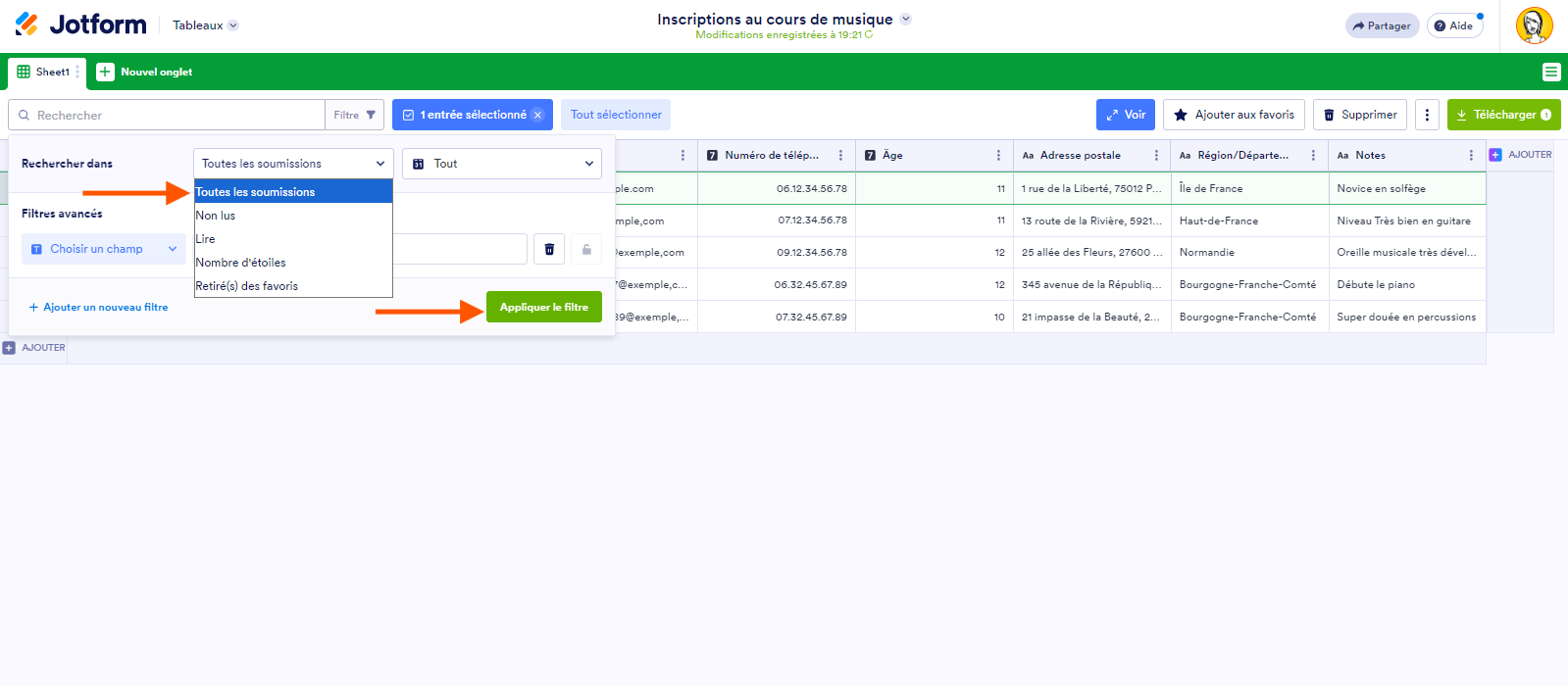 Capture d'écran de l'option Rechercher dans avec une flèche pointant vers Toutes les soumissions et une autre pointant sur le bouton Appliquer le filtre dans les Tableaux Jotform