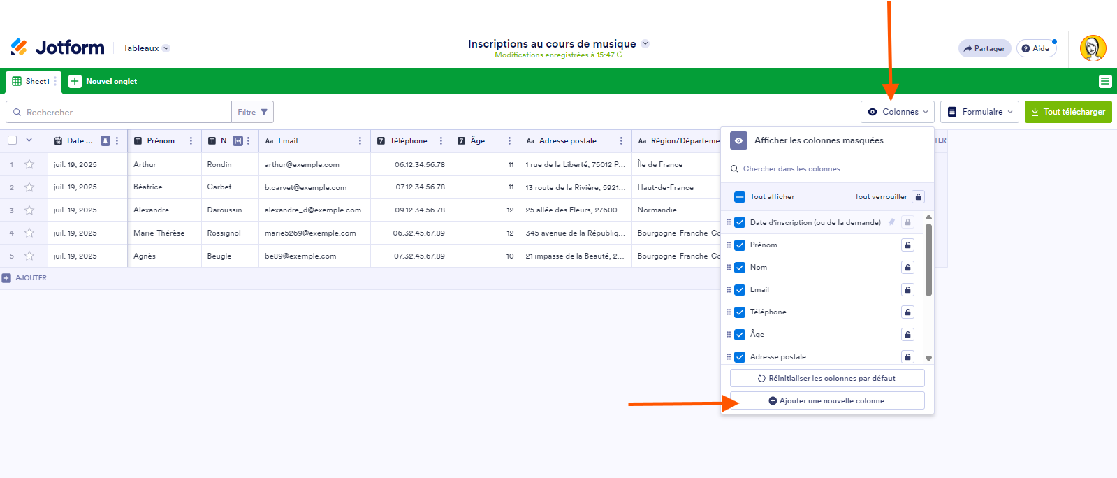 Capture d'écran du tableau avec une flèche pointant vers le bouton Colonnes dans les Tableaux Jotform et une autre flèche pointant vers le bouton Ajouter une nouvelle colonne dans le menu