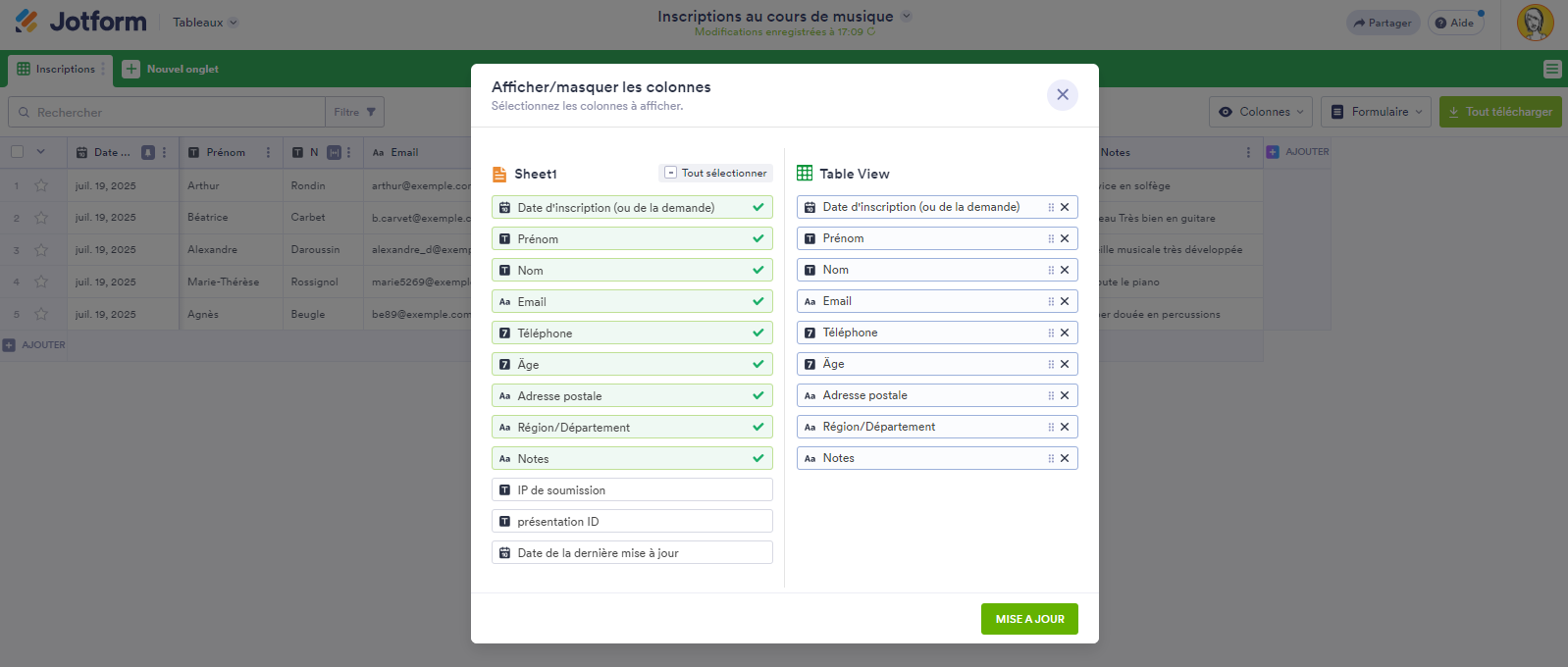 Capture d'écran de la fenêtre contextuelle Afficher/Masquer les colonnes dans les Tableaux Jotform