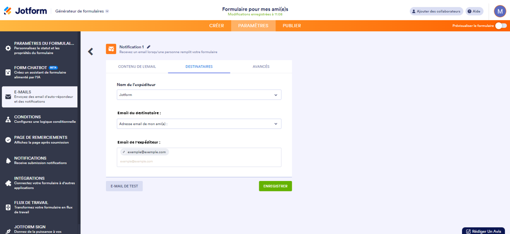 Capture d'écran du Générateur de formulaires Jotform avec les paramaètres de configuration du Nom de l'expéditeur, Email du destinataire et Email de l'expéditeur