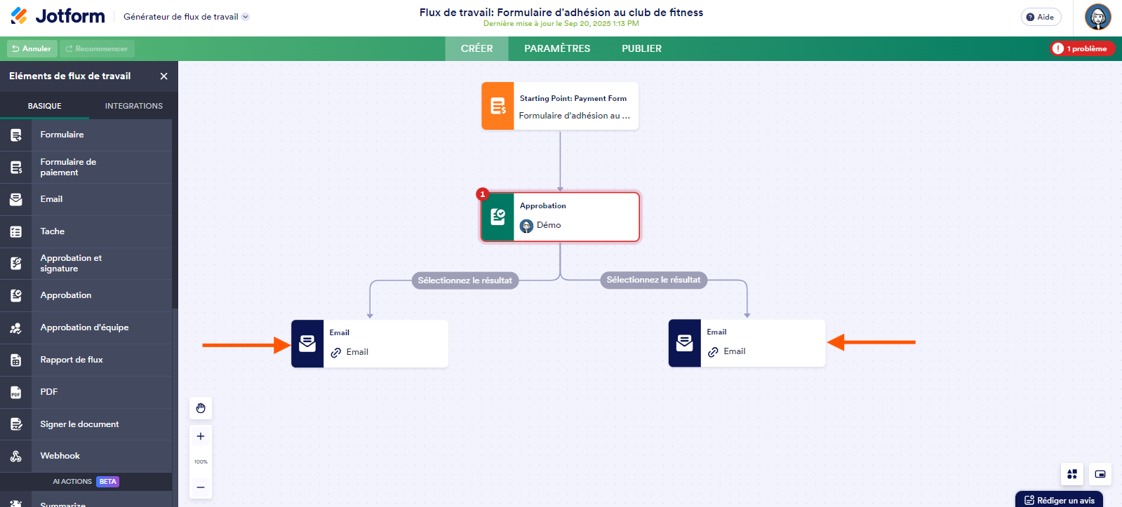 Capture d'écran d'un flux de travail avec une flèche pointant vers un éléments Email à gauche et une autre vers un deuxième élément Email à droite, les deux reliés à l'élément Approbation ajouté précédemment, dans les Flux de travail Jotform