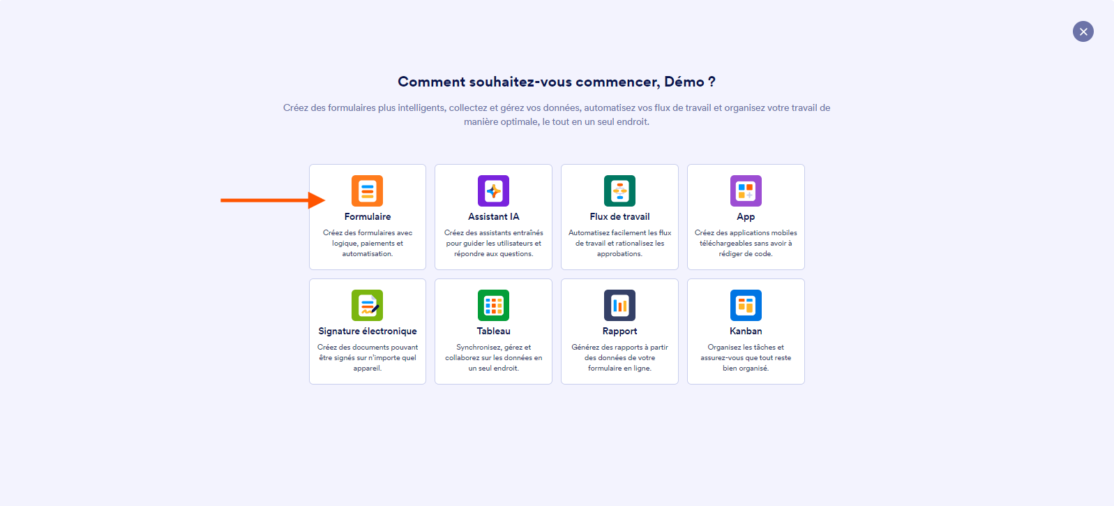 Capture d'écran de la page des options de création dans Jotform avec une flèche pointant vers l'encart Formulaire