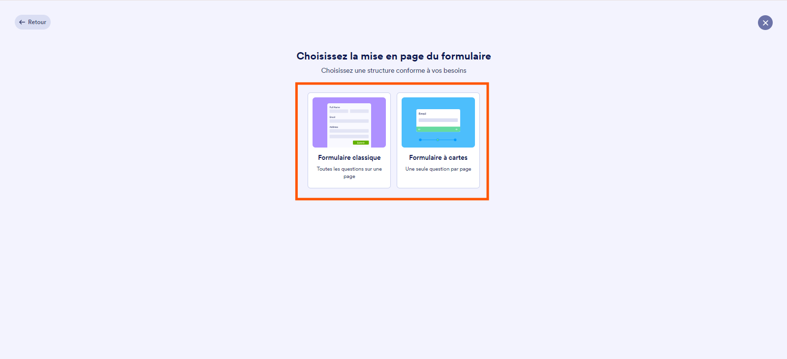 Capture d'écran de la page Choisissez la mise en page du formulaire dans Jotform avec un encadré autour des deux options possibles, à savoir Formulaire classique ou Formulaire à cartes