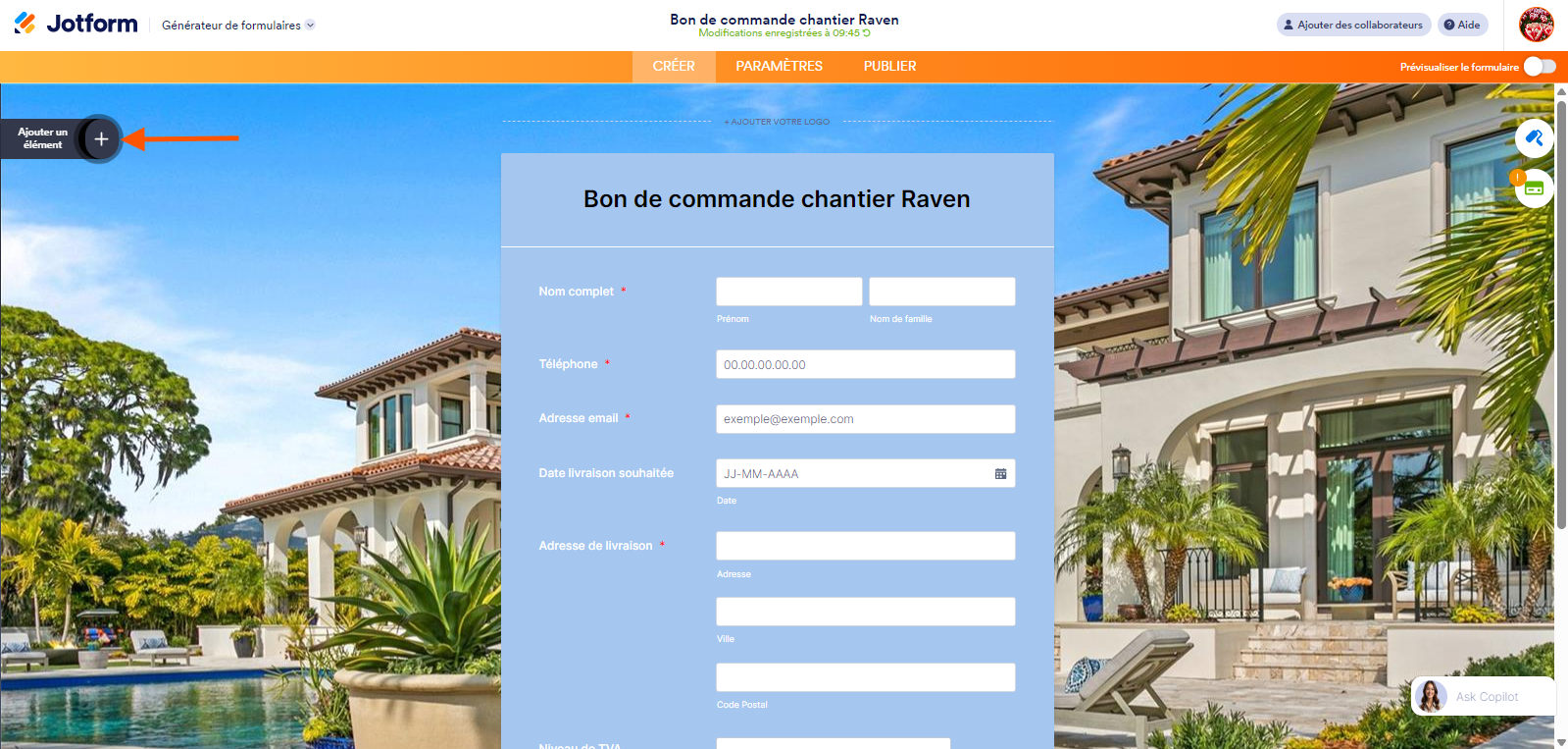 Capture d'écran d'un formulaire dans le Générateur de formulaires Jotform avec une flèche pointant vers le bouton Ajouter un élément +