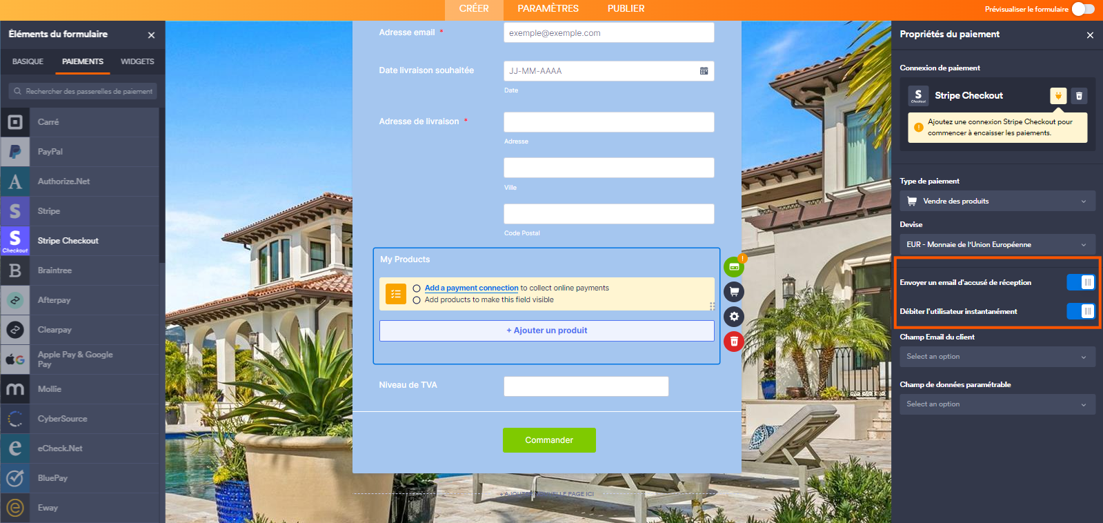 Capture d'écran du formulaire dans le Générateur de formulaires Jotform avec le volet Propriétés du paiement ouvert à droite et un encadré autour des options Envoyer un email d'accusé de réception et Débiter l'utilisateur instantanément