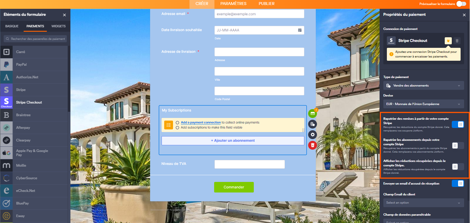 Capture d'écran du formulaire dans le Générateur de formulaires Jotform avec le volet Propriétés du paiement ouvert à droite et un encadré autour des options Rapatrier des remises à partir de votre compte Stripe, Rapatrier les abonnements depuis votre compte Stripe et Afficher les réductions récupérées depuis le compte Stripe lorsque Vendre des abonnements est sélectionné dans Type de paiement