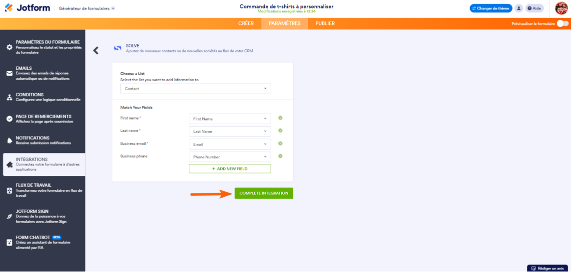 Capture d'écran de l'écran des paramètres de l'intégration Solve dans le Générateur de formulaires Jotform avec une flèche pointant vers le bouton Terminer l'intégration une fois la liste choisie
