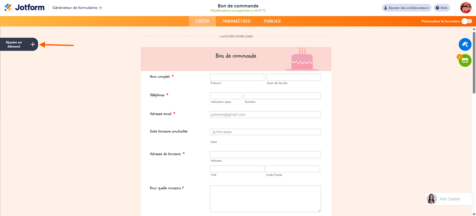 Capture d'écran d'un formulaire dans le Générateur de formulaires Jotform avec une flèche pointant vers le bouton Ajouter un élément