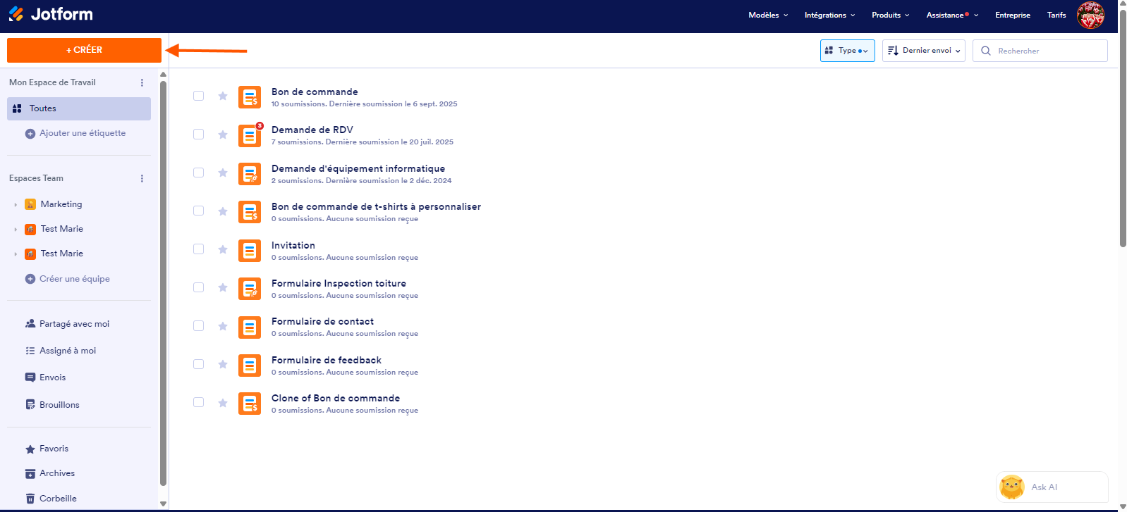 Capture d'écran de la page Mon espace de travail Jotform avec une flèche pointant vers le bouton Créer à gauche