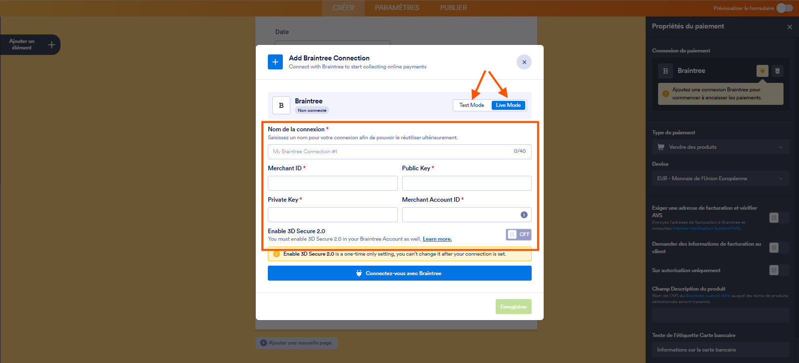 Capture d'écran e la fenêtre modale Ajouter une connexion BrainTree dans le Générateur de formulaires Jotform avec une flèche pointant vers Test Mode et une autre vers Live Mode, et un encadré autour des options à renseigner pour configurer la connexion BrainTree