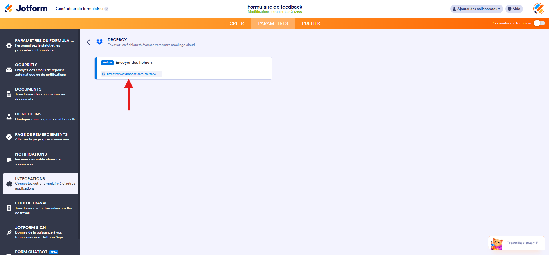 Capture d'écran de la page Dropbox dans le Générateur de formulaires avec une flèche vers l'action Envoyer des fichiers