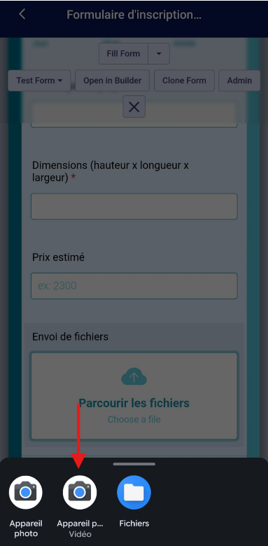 Capture d'écran des choix d'une action dans le menu déroulant du champ Envoi de fichiers dans un formulaire de l'application Jotform Mobile