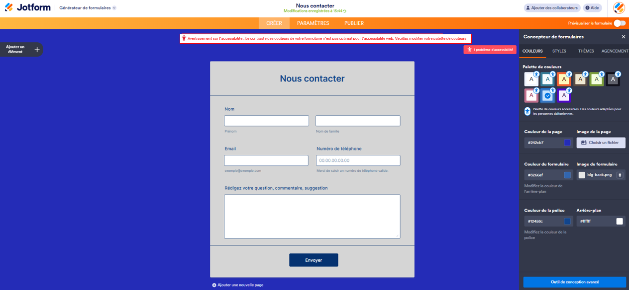 Capture d'écran d'un formulaire avec un mauvais contraste et un message Avertissement dans le Générateur de formulaires Jotform