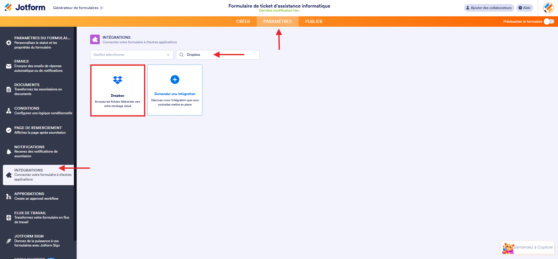 Capture d'écran de la page Intégration dans le Générateur de formulaires Jotform avec une flèche vers l'onglet Paramètres, une autre vers Intégrations dans le volet de gauche, une autre vers Dropbox saisi dans le champ de recherche et un encadré autour de Dropbox dans le résultat de recherche